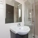 Art Deco 3 Bedroom, 3 Bathroom, Balcony