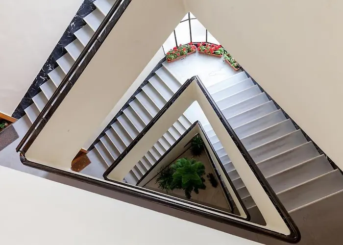 Lejlighed Art Deco 3 Bedroom, 3 Bathroom, Balcony Budapest