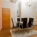 Apartamento Art Deco 3 Bedroom, 3 Bathroom, Balcony Budapeste