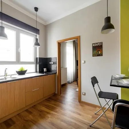 Apartmán Art Deco 3 Bedroom, 3 Bathroom, Balcony *
