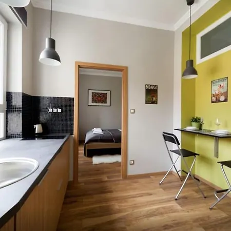 Apartmán Art Deco 3 Bedroom, 3 Bathroom, Balcony