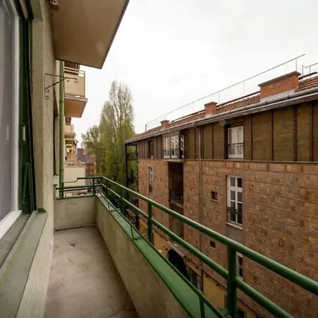 Lägenhet Art Deco 3 Bedroom, 3 Bathroom, Balcony Budapest
