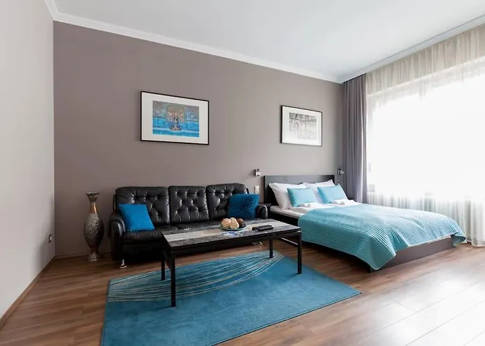 Art Deco 3 Bedroom, 3 Bathroom, Balcony بودابست